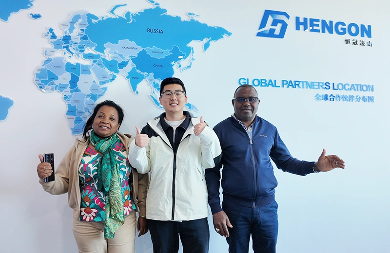 Welcome Reunion customers to visit our factory