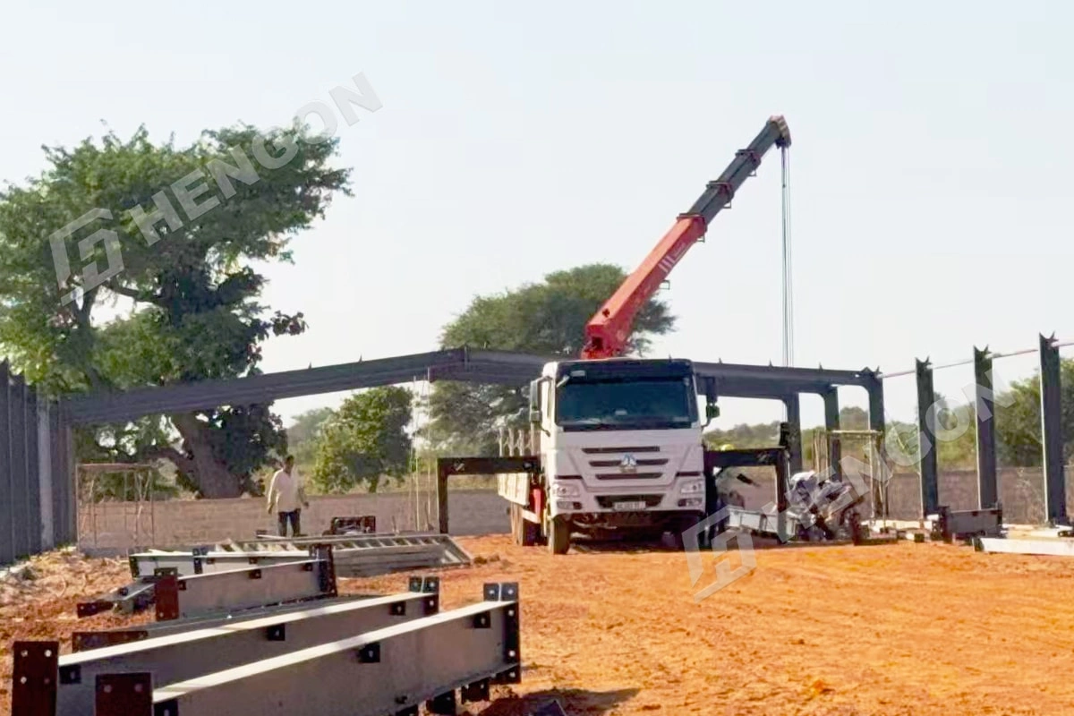 Senegal - Broiler on ground